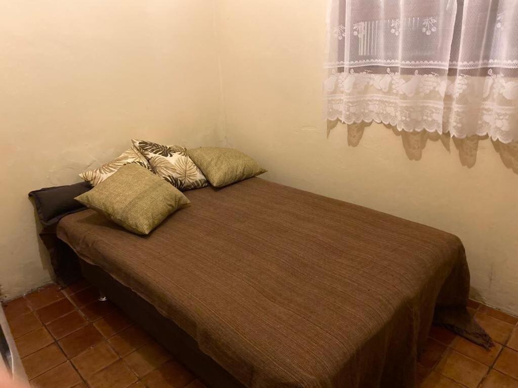 Mini Casa 250 Metros Da *